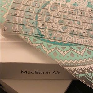 MacBook Air 13 inch Case with keyboard cover
